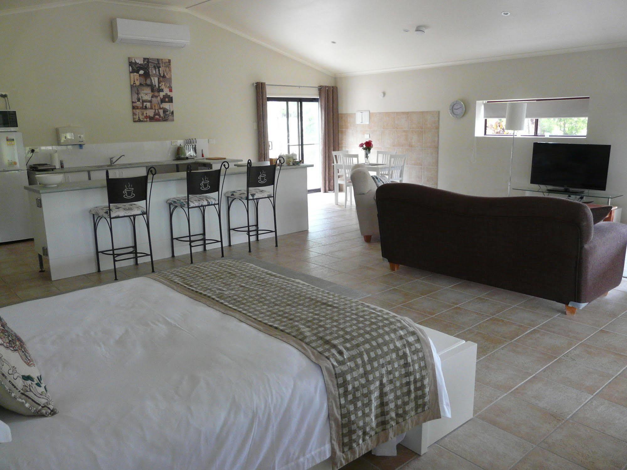 Granite Gardens Cottages & Lake Retreat スタンソープ エクステリア 写真