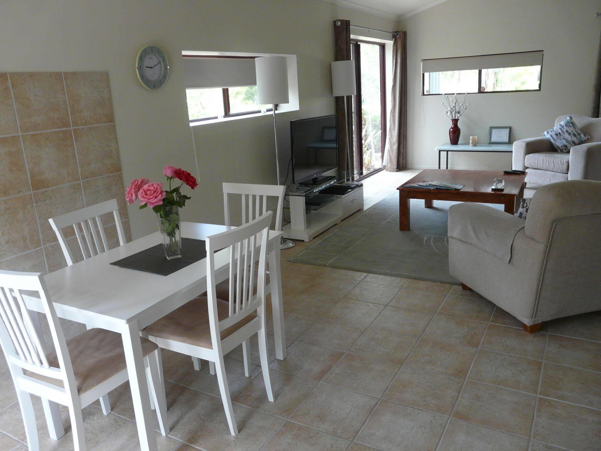 Granite Gardens Cottages & Lake Retreat スタンソープ エクステリア 写真